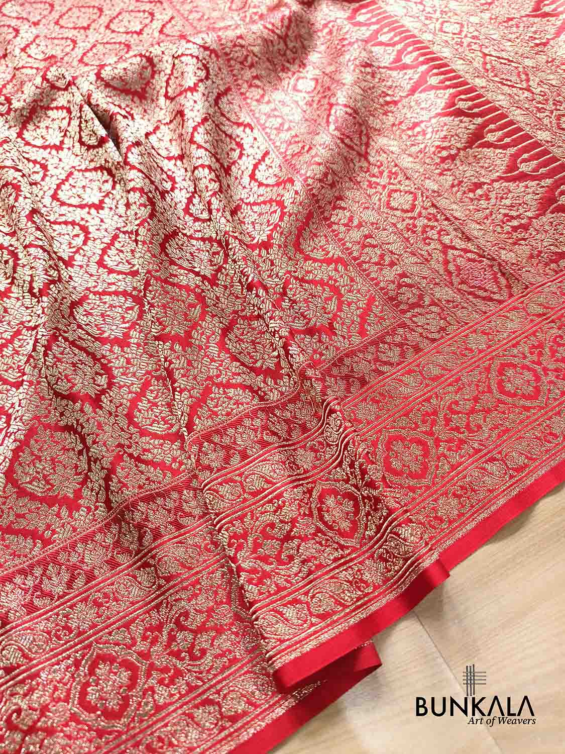 Bridal Red Brocade Weaved Banarasi Mashru Silk Saree