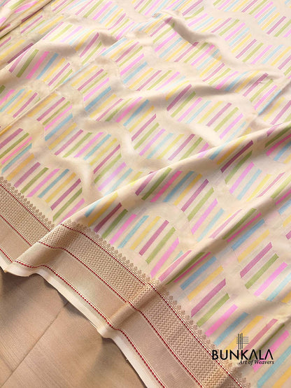 Off White Pastel Geometrical Rangkat Kadwa Handweaved Banarasi Pure Katan Silk Saree