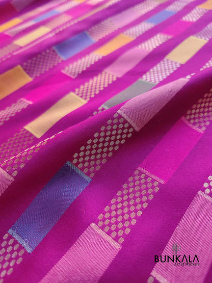 Magenta Pink Geometrical Rangkat Kadwa Handweaved Banarasi Pure Katan Silk Saree