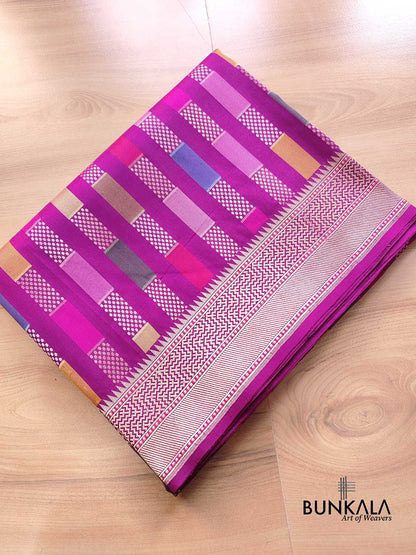 Magenta Pink Geometrical Rangkat Kadwa Handweaved Banarasi Pure Katan Silk Saree