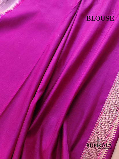 Magenta Pink Geometrical Rangkat Kadwa Handweaved Banarasi Pure Katan Silk Saree
