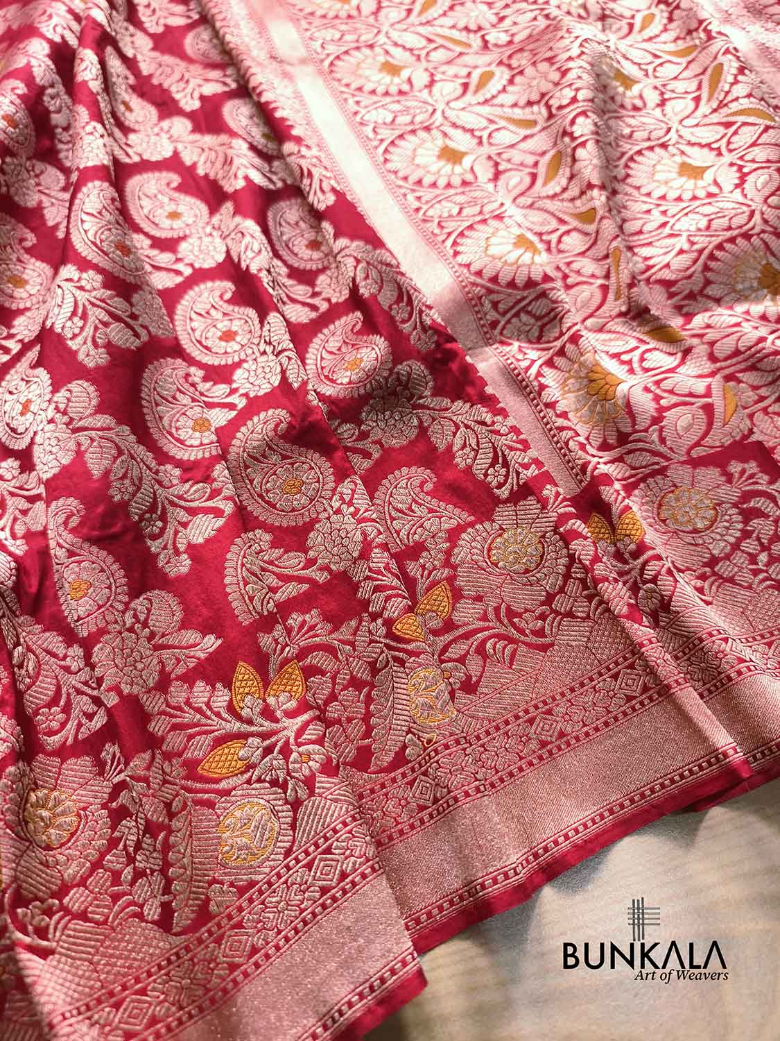 Bright Red Heritage Paisley Design Meenakari Handloom Banarasi Pure Katan Silk Saree