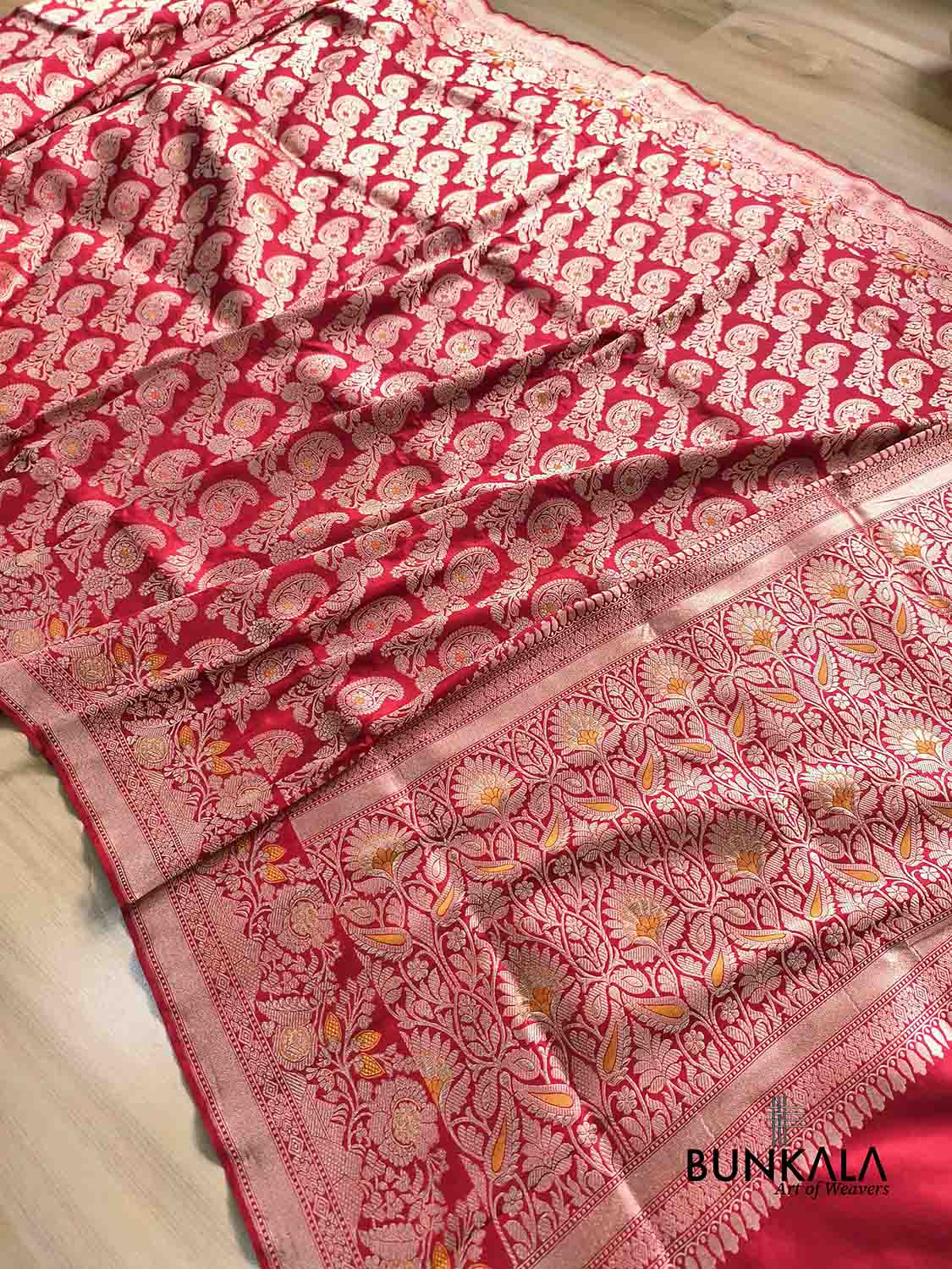 Bright Red Heritage Paisley Design Meenakari Handloom Banarasi Pure Katan Silk Saree