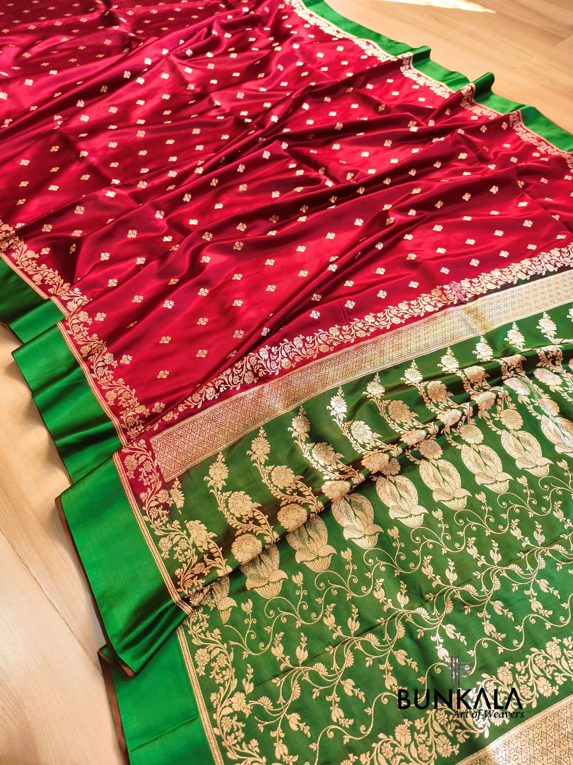 Maroon with Green Contrast Buti Banarasi Mashru Silk Saree 