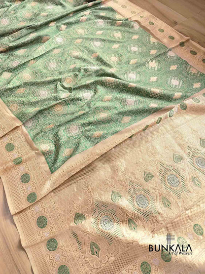 Beige and Green Jharokha Mughal Design Sona Rupa Zari Pure Silk by Georgette Kadwa Handweaved Banarasi Saree