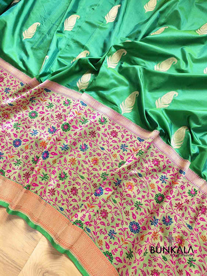 Green Two Tone Color Pure Katan Silk Allover Paisley Buti Double Tana Banarasi Saree with Kadwa Handweaved Big Meenakari Border