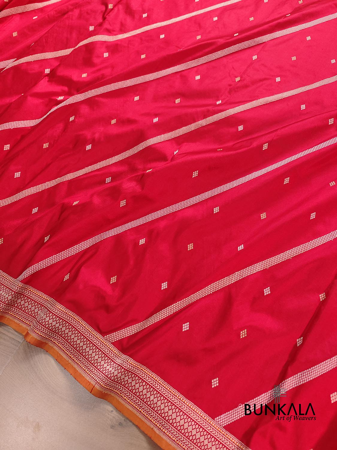 Bright Red Pure Katan Silk Handloom Banarasi Saree