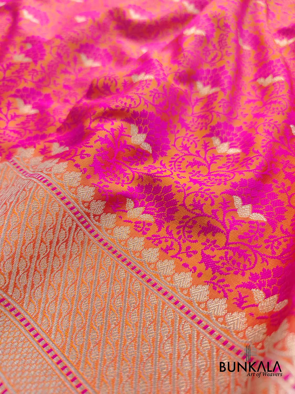 Peach Pink Floral Buti Jaal Jamewar Weaved Banarasi Soft Mashru Silk Saree