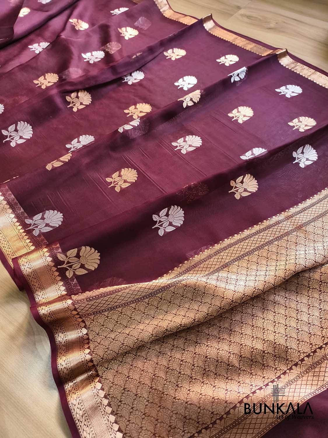 Burgundy Maroon Sona Rupa Floral Buta Handloom Banarasi Pure Organza Silk Saree