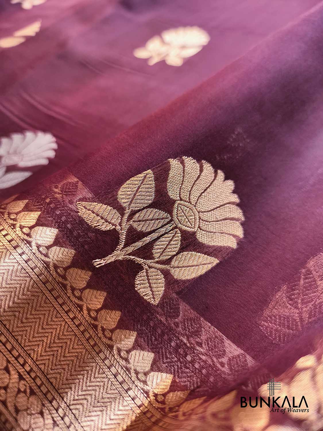 Burgundy Maroon Sona Rupa Floral Buta Handloom Banarasi Pure Organza Silk Saree