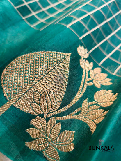 Bottle Green Big Checks Handloom Kadwa Border Banarasi Pure Organza Silk Saree