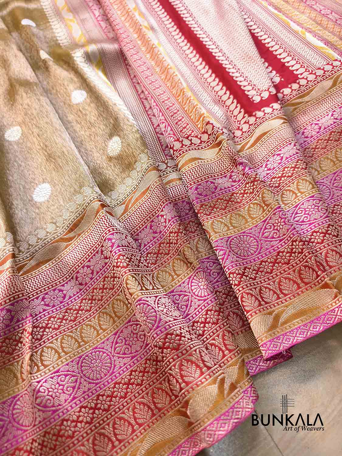 Beige Golden Multi Border Round Buti Kadwa Handweaved Banarasi Pure Tissue Silk Saree