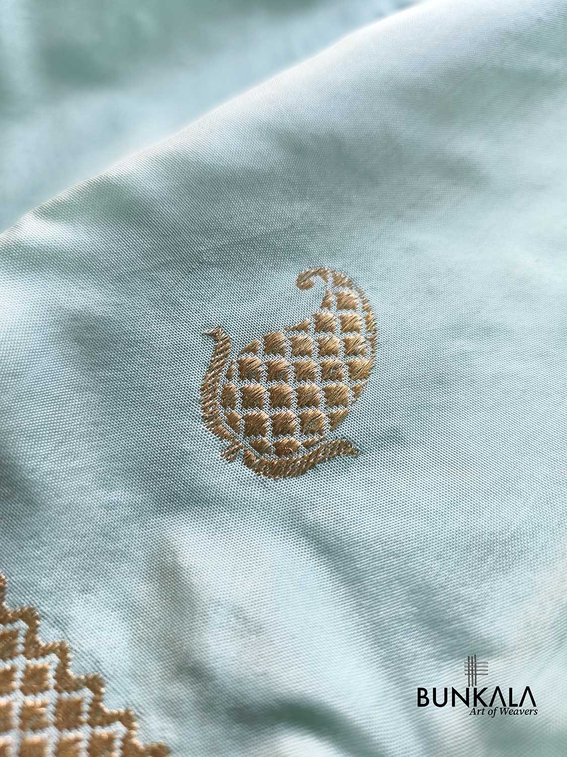 Ice Blue Ektara Designer Border Paisley Buta Kadwa Handloom Banarasi Pure Katan Silk Saree