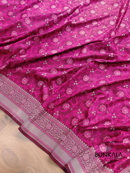 Magenta Pink Soft Mashru Silk Jamewar Weaved Floral Jaal Design Banarasi Saree