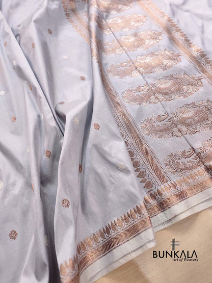 Pastel Grey Buti Kadwa Handweaved Banarasi Pure Katan Silk Saree
