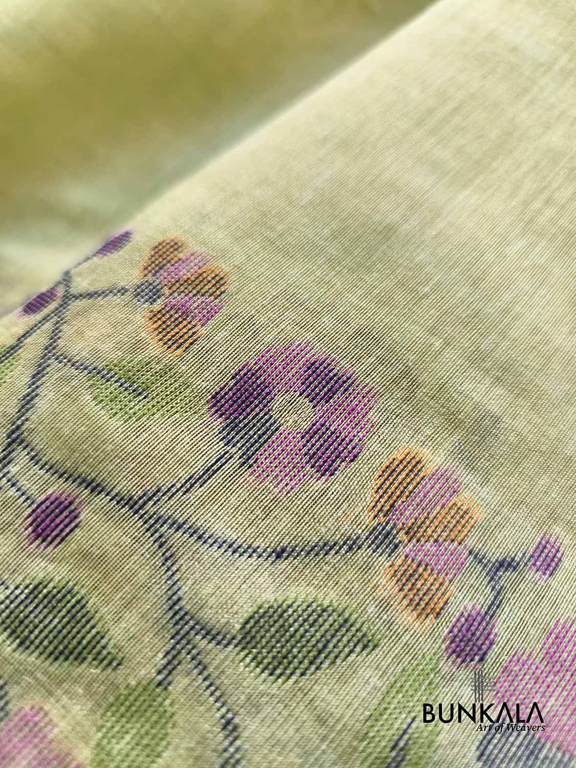 Pista Green Birds & Floral Motif Meenakari Weaved Banarasi Cotton Saree