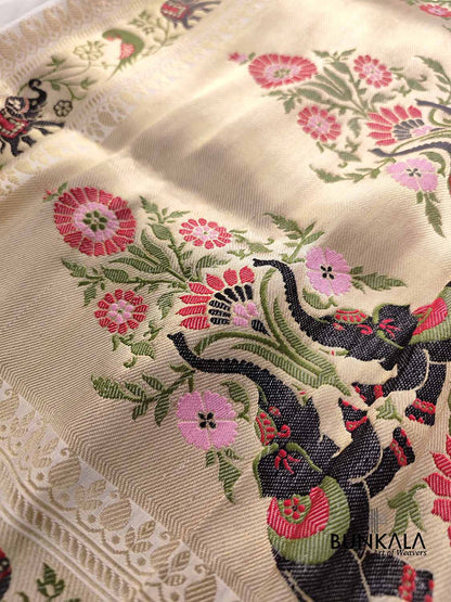 White Pure Katan Silk Hand Weaved Kadwa Meenakari Shikargha Design Plain Banarasi Saree