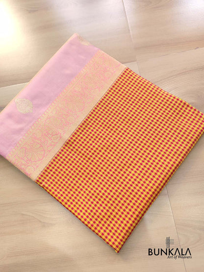 Pastel Pink Checks Border Kadwa Hand Weaved Buta Banarasi Pure Katan Silk Saree