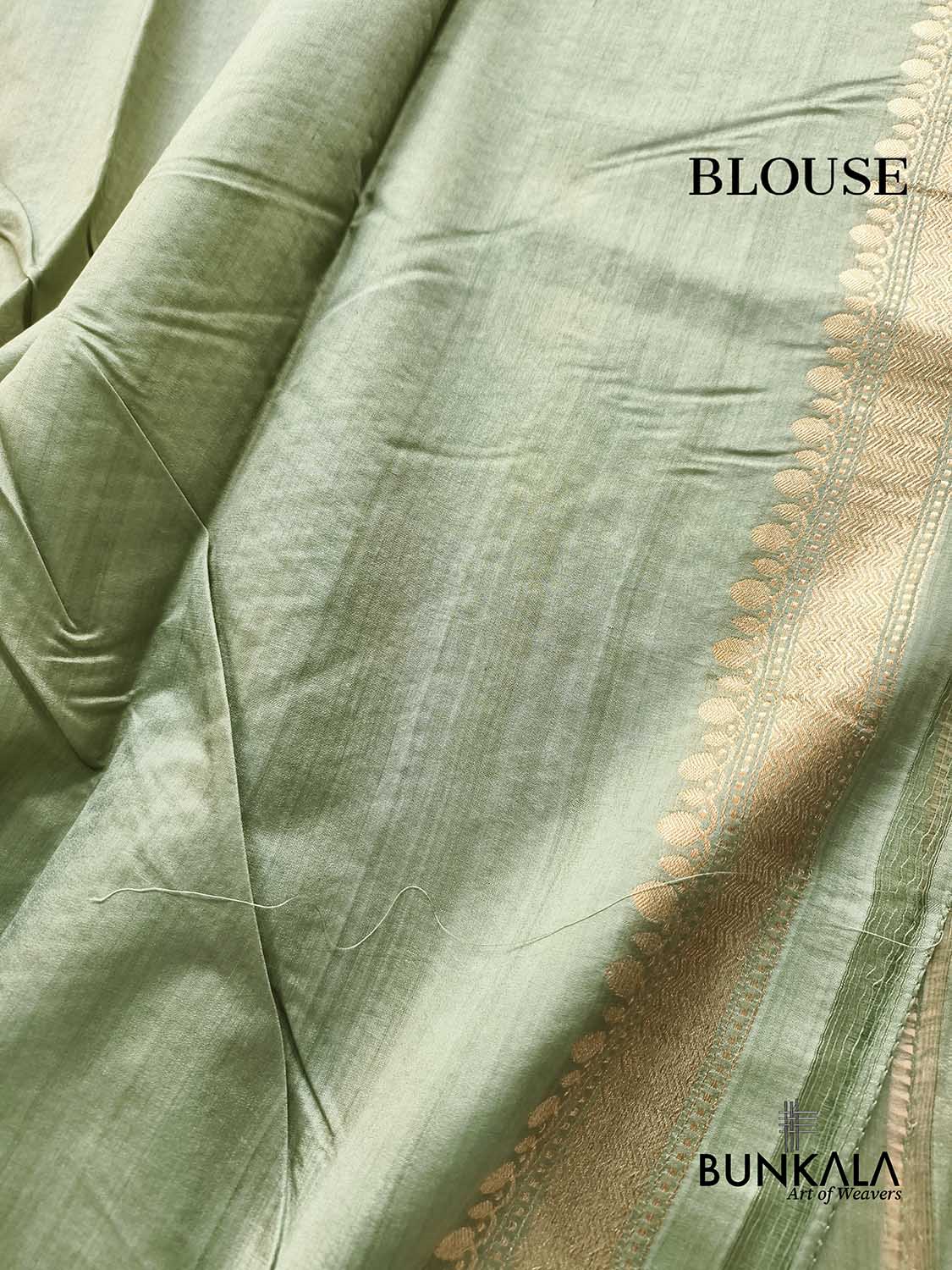 English Green Antique Zari Kadwa Handweaved Buta Banarasi Pure Chiniya Silk Borderless Saree