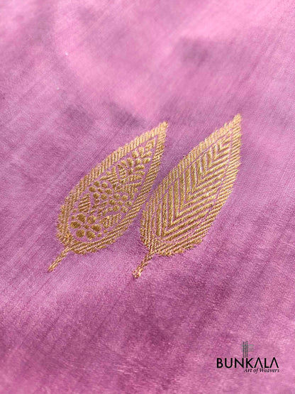 Lavender Antique Zari Kadwa Handweaved Buta Banarasi Pure Chiniya Silk Borderless Saree
