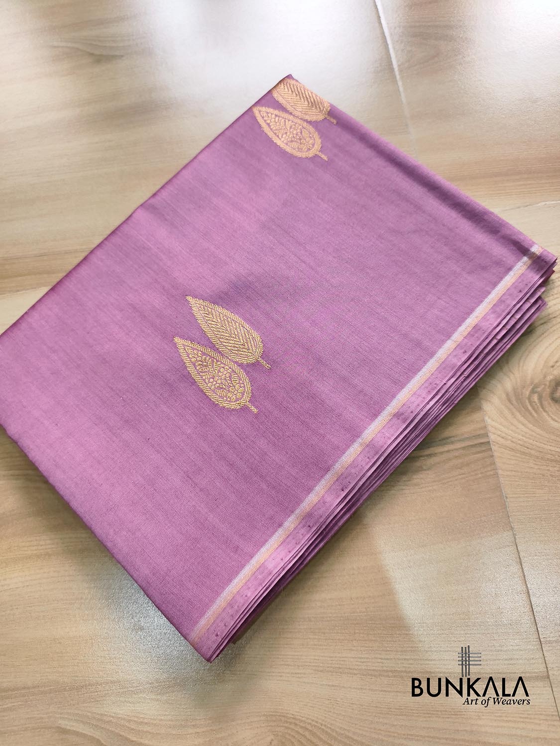Lavender Antique Zari Kadwa Handweaved Buta Banarasi Pure Chiniya Silk Borderless Saree
