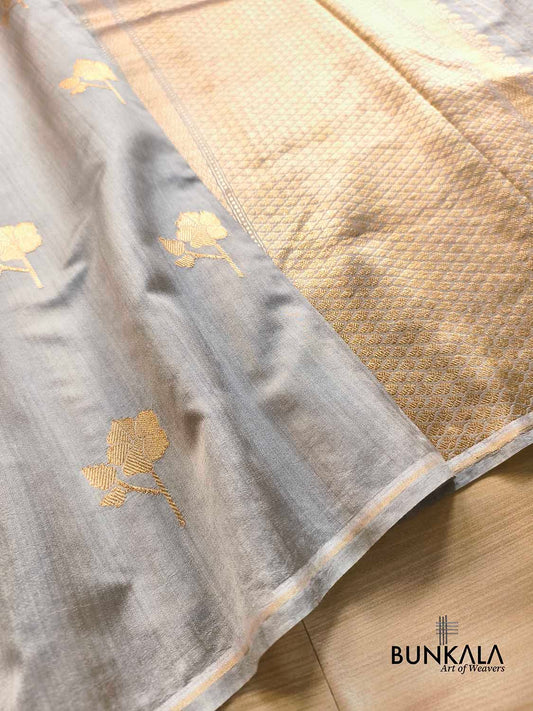 Grey Antique Zari Kadwa Handweaved Buta Banarasi Pure Chiniya Silk Borderless Saree