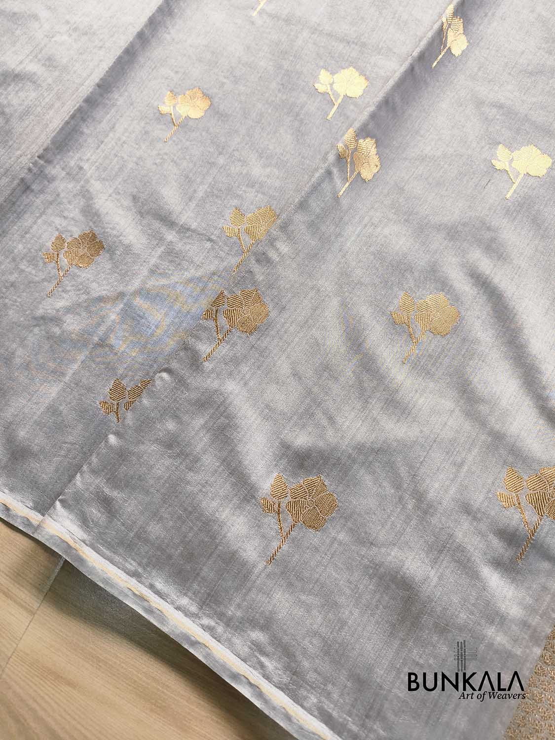 Grey Antique Zari Kadwa Handweaved Buta Banarasi Pure Chiniya Silk Borderless Saree