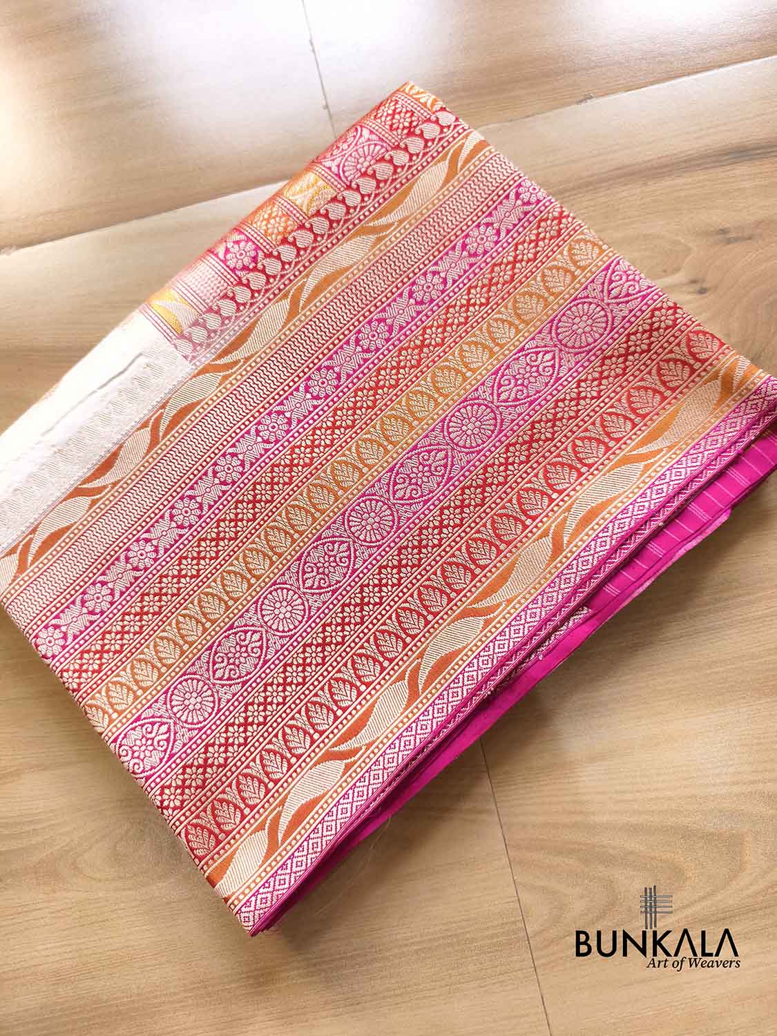 Ivory Kadiyal Multi Border Sona Rupa Round Buti Kadwa Handwoven Banarasi Pure Katan Silk Saree
