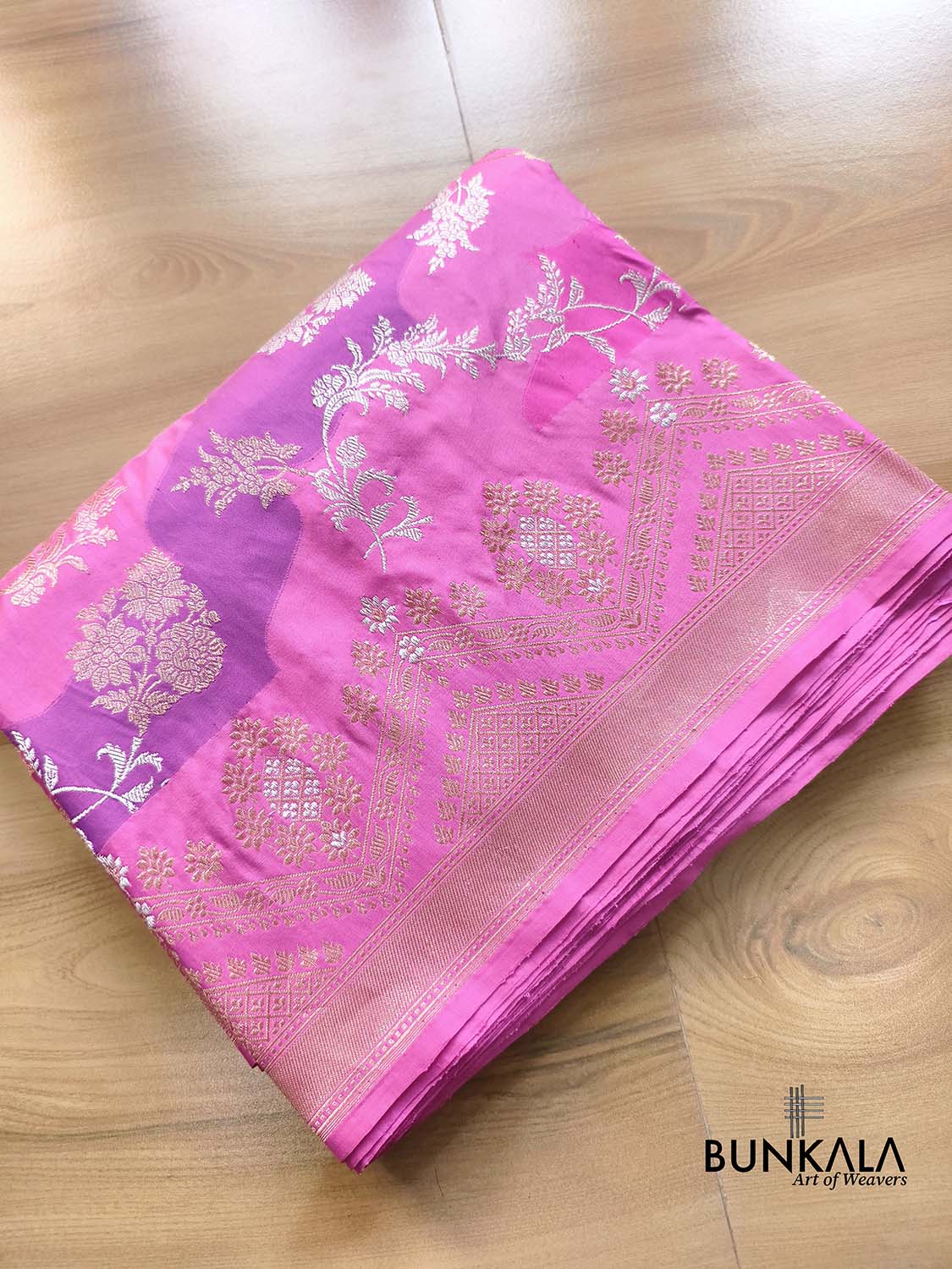 Gazri Pink Rangkat Floral Jaal Geometric Pallu Kadwa Handweaved Banarasi Pure Katan Silk Saree