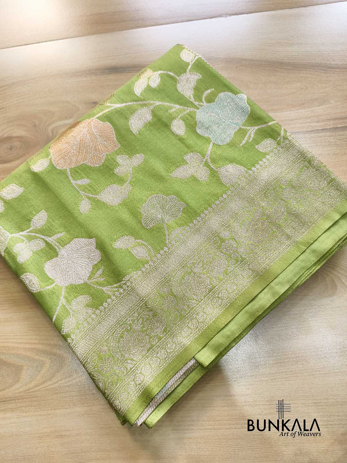 Apple Green Meenakari Big Leaf Jaal Weaved Banarasi Silk Saree