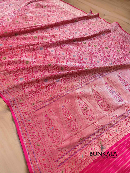 Reddish Pink Brocade Tanchui Meenakari Kadwa Handweaved Buta Banarasi Pure Katan Silk Saree