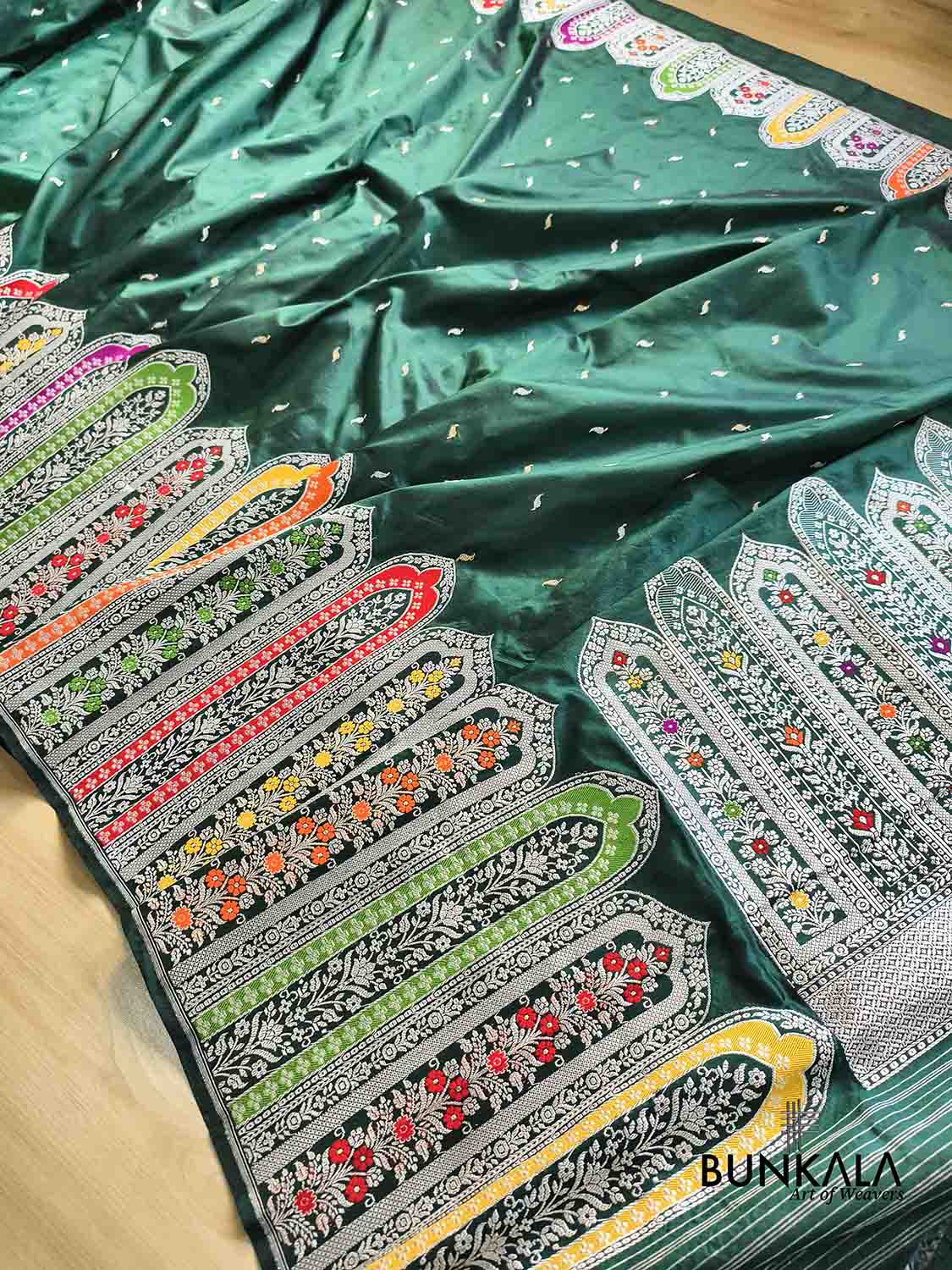 Bottle Green Meenakari Silver Zari Big Border Kadwa Handweaved Banarasi Pure Katan Silk Saree