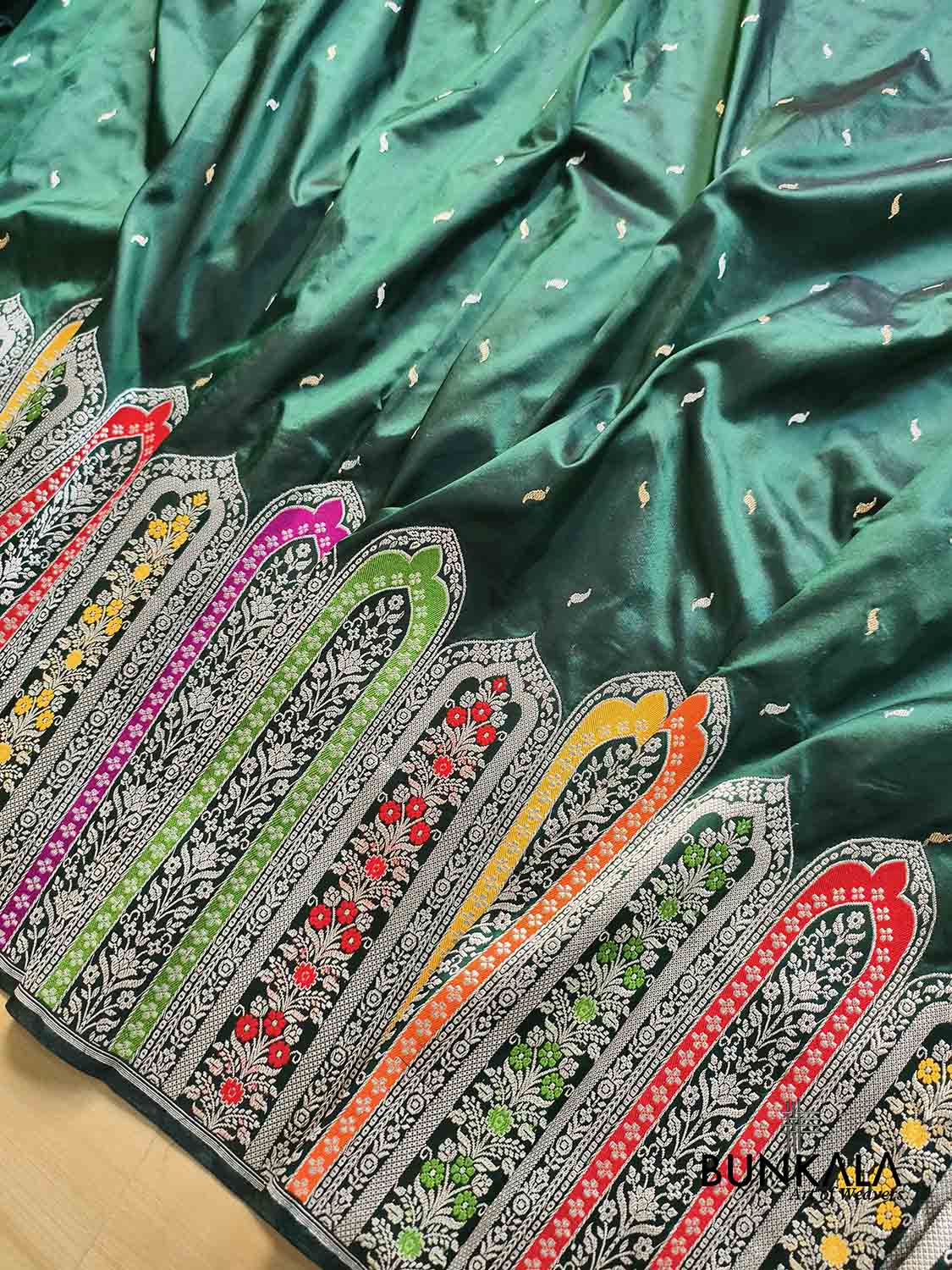 Bottle Green Meenakari Silver Zari Big Border Kadwa Handweaved Banarasi Pure Katan Silk Saree