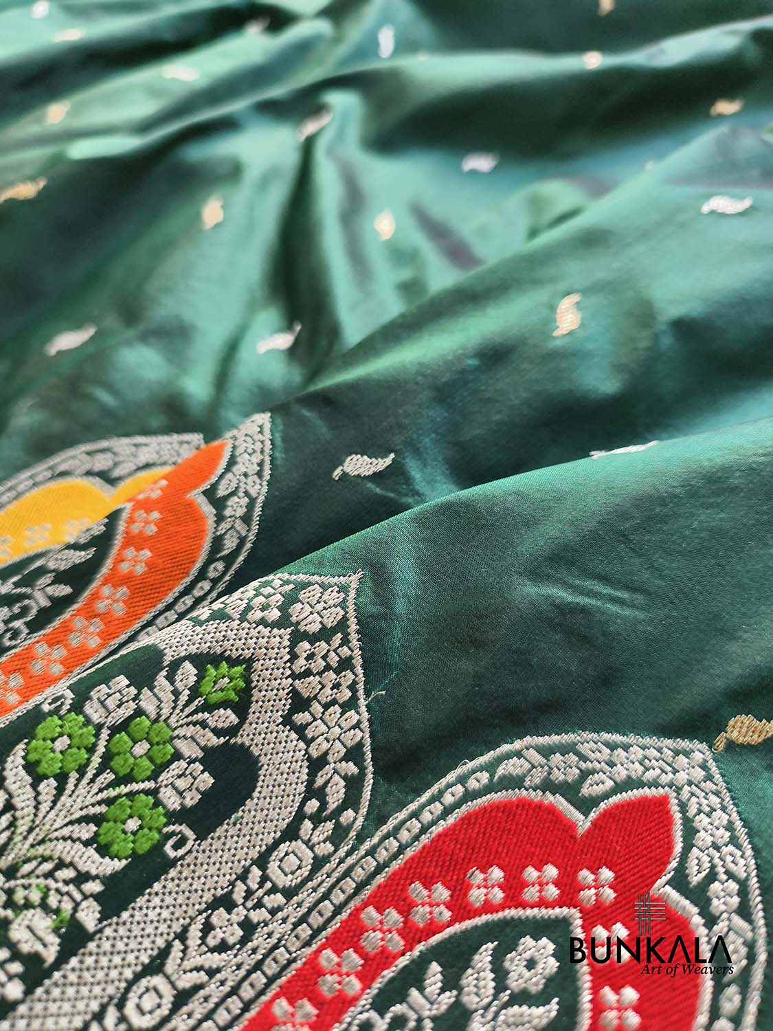 Bottle Green Meenakari Silver Zari Big Border Kadwa Handweaved Banarasi Pure Katan Silk Saree