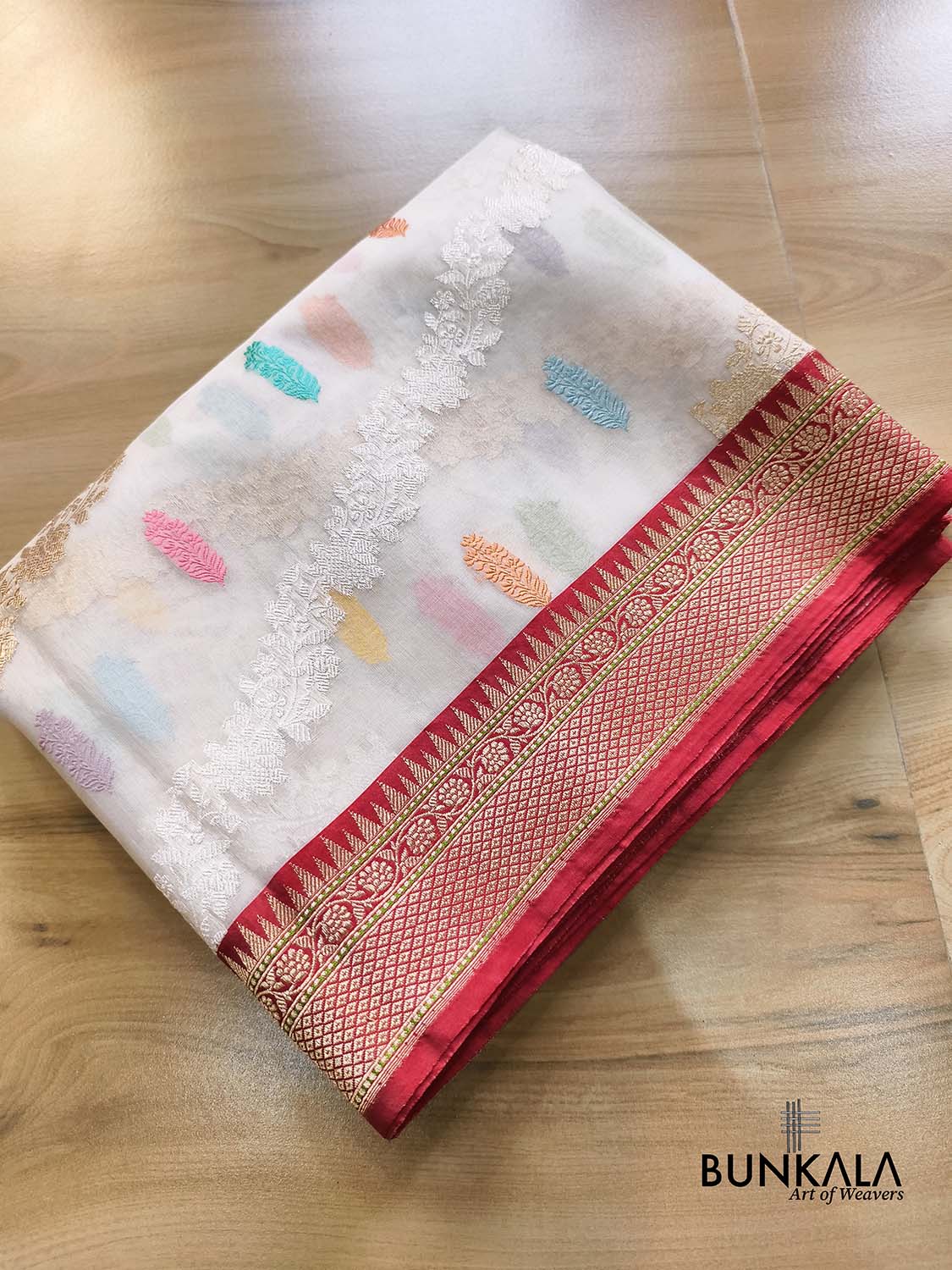 White Sona Rupa Stripe Meena Leaf Buti Kadwa Handloom Banarasi Pure Organza Silk Saree