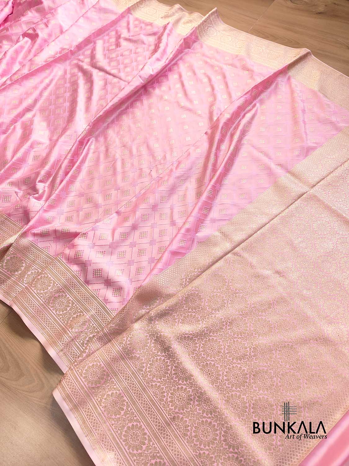 Rose Pastel Pink Jamewar Weaved Geometric Design Banarasi Mashru Silk Saree