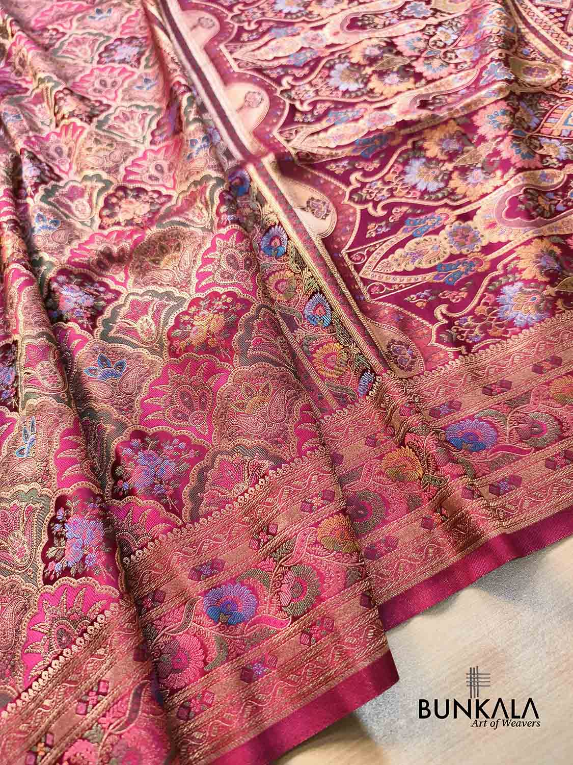 Reddish Pink Rangkat Jamewar Mughal Pattern Weaved Banarasi Mashru Silk Saree