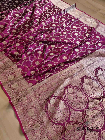 Magenta Pink Soft Mashru Silk Allover Floral Jaal Design Weaved Banarasi Saree