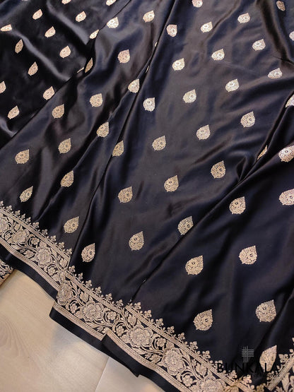 Jet Black Buta Weaved Banarasi Mashru Silk Floral Border Saree 