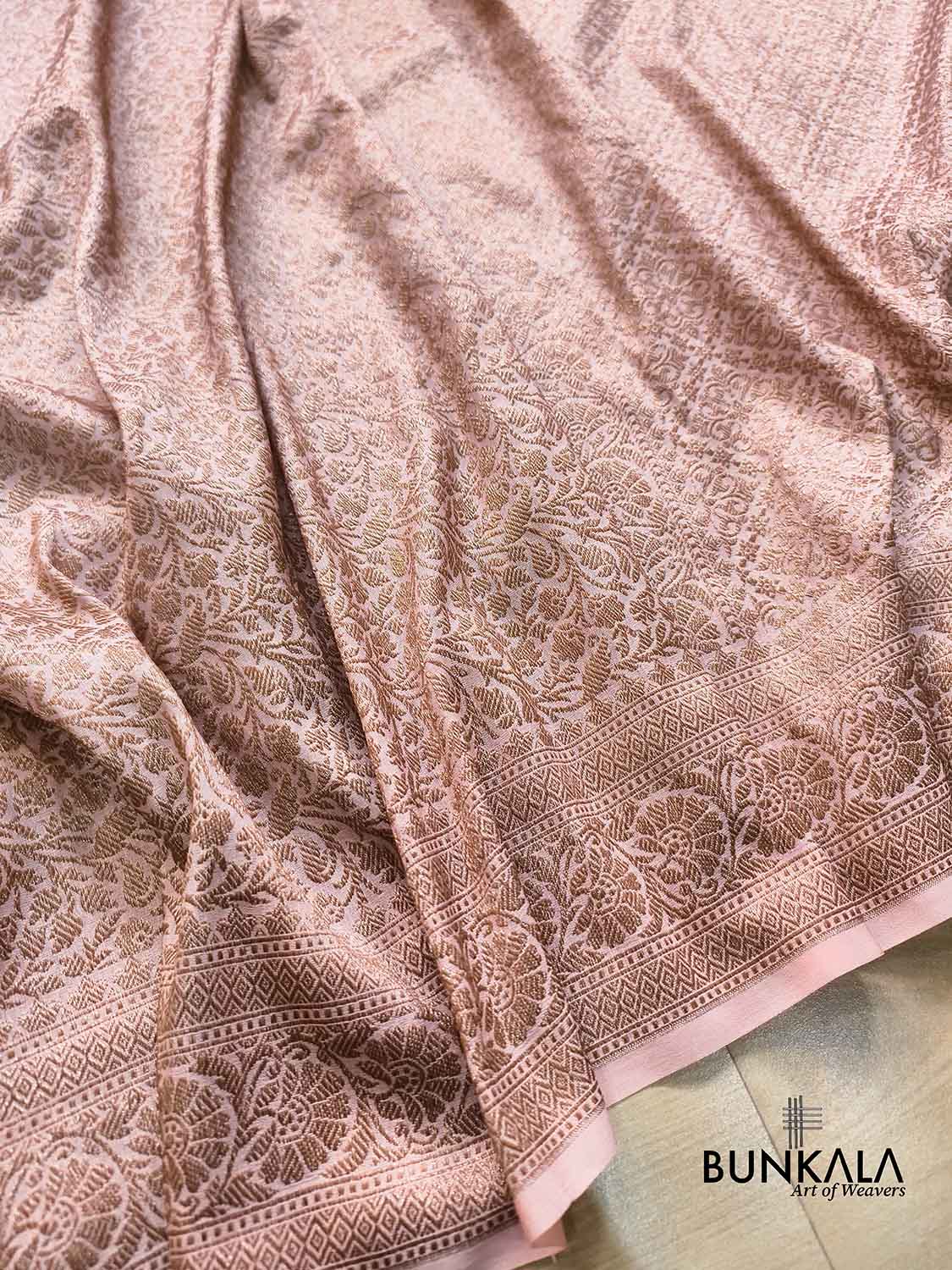 Peach Pink Brocade Antique Zari Weaved Banarasi Resham Silk Saree Floral Border