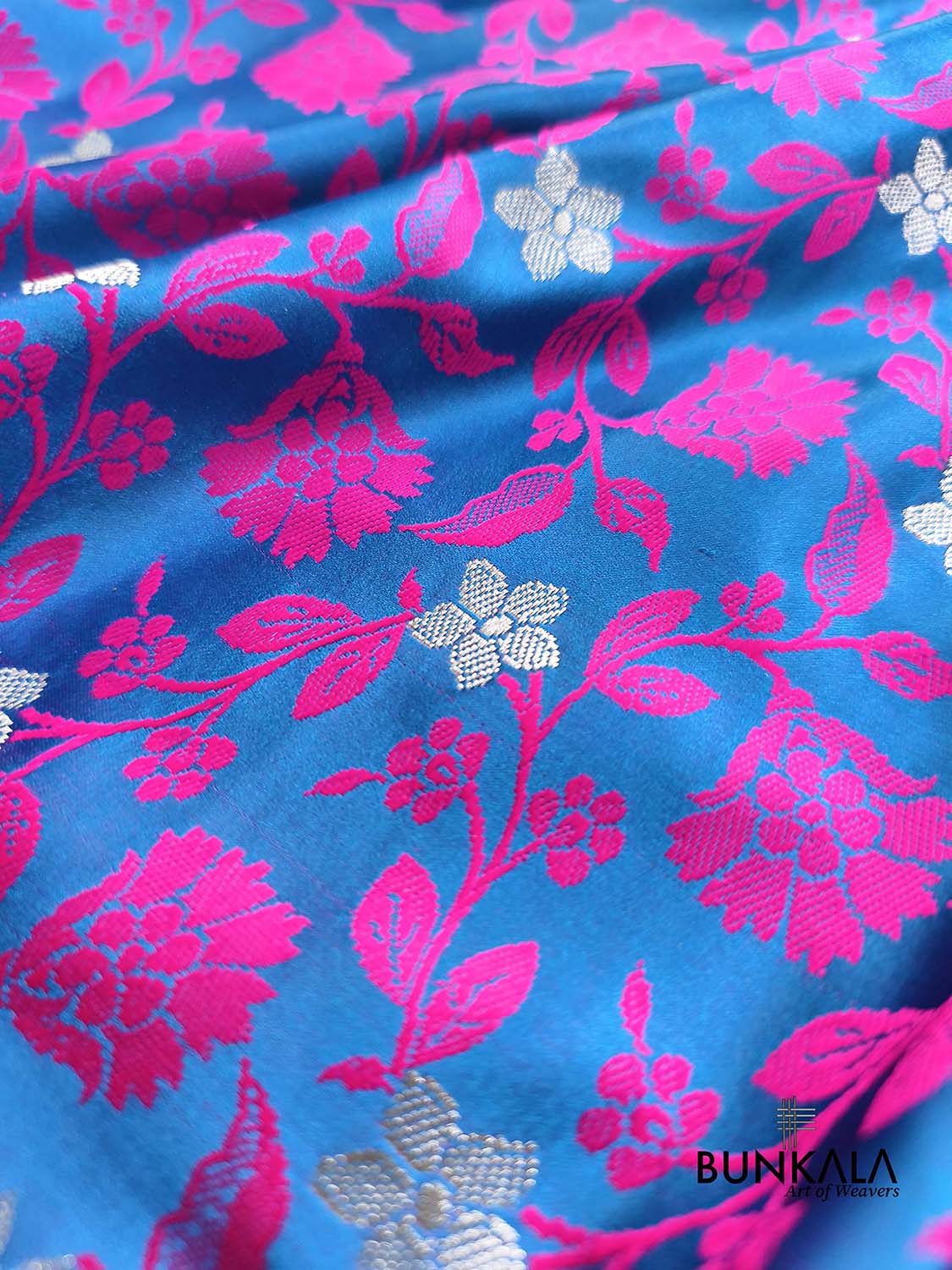 Royal Blue Jamewar Floral Weaved Banarasi Mashru Silk Saree