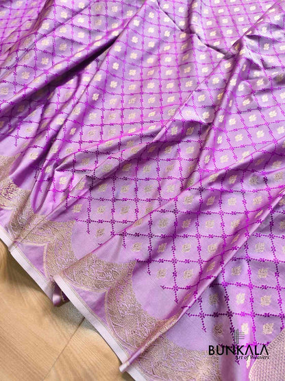 Lavender Scalloped Border Jamewar Weaved Buti Jaal Banarasi Mashru Silk Saree