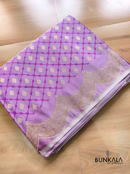 Lavender Scalloped Border Jamewar Weaved Buti Jaal Banarasi Mashru Silk Saree