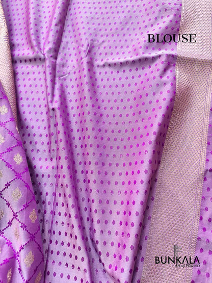 Lavender Scalloped Border Jamewar Weaved Buti Jaal Banarasi Mashru Silk Saree