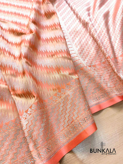 Pastel Peach Jamewar Weaved Geormetric Zig Zag Pattern Banarasi Mashru Silk Saree