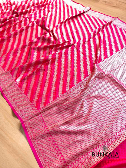 Reddish Pink Jamewar Weaved Geormetric Zig Zag Pattern Banarasi Mashru Silk Saree