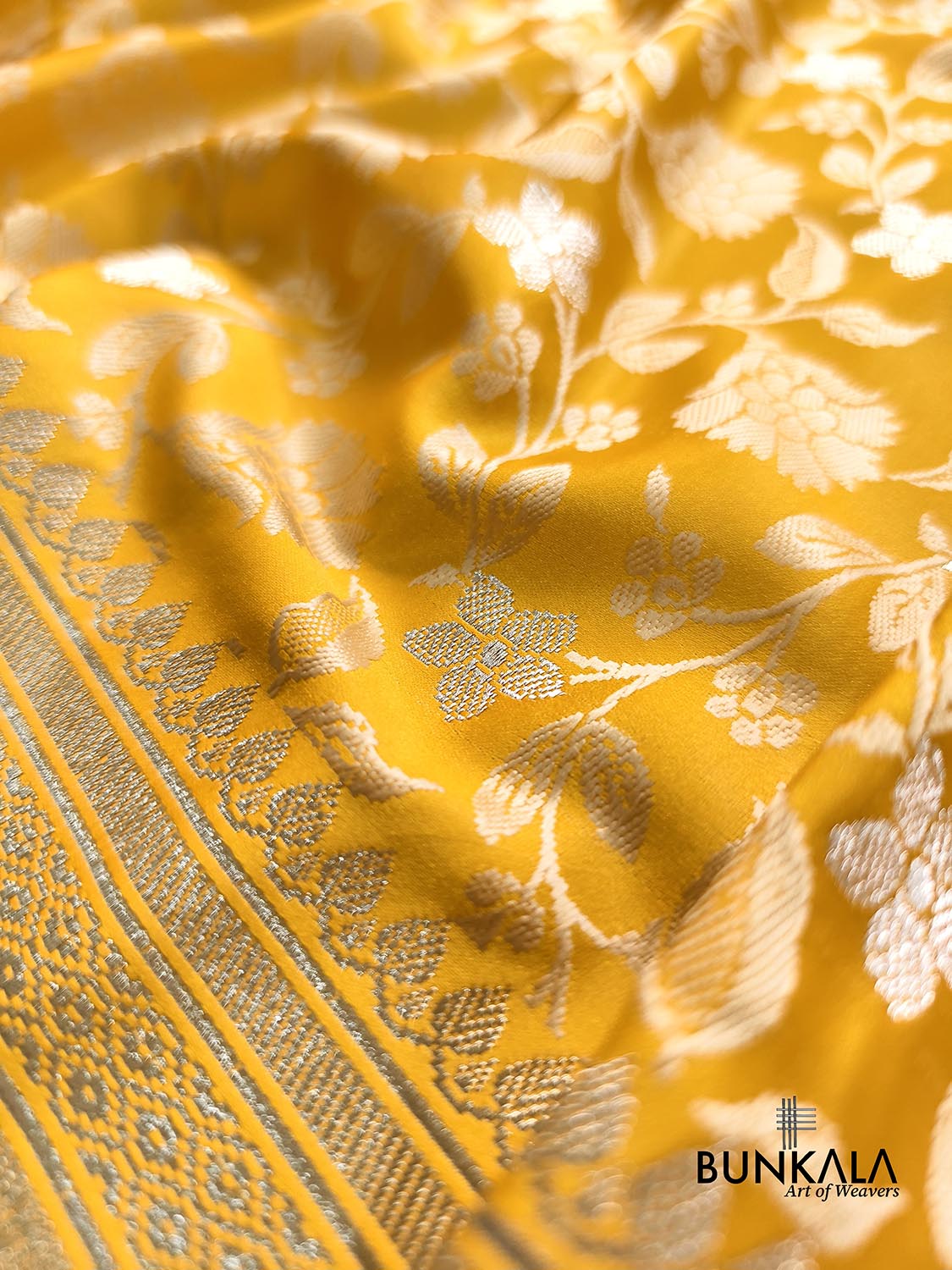 Mustard Yellow Jamewar Weaved Floral Banarasi Mashru Silk Saree