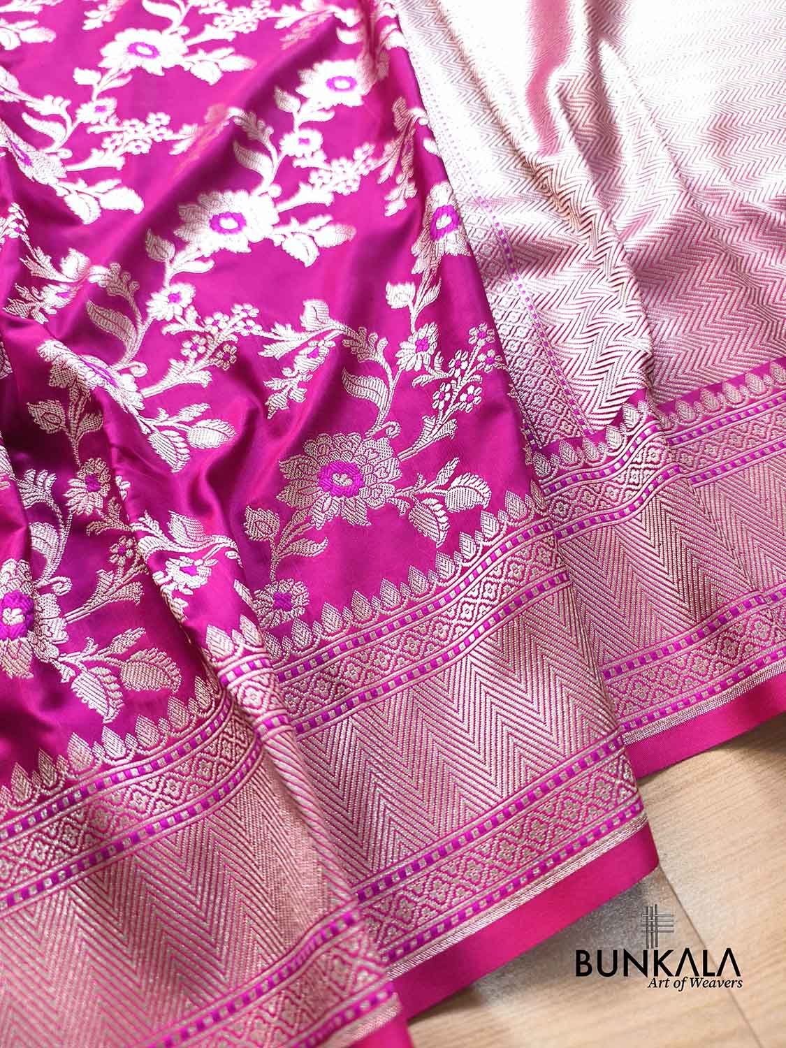 Magenta Pink Jamewar Weaved Meenakari Floral Jaal Banarasi Mashru Silk Saree