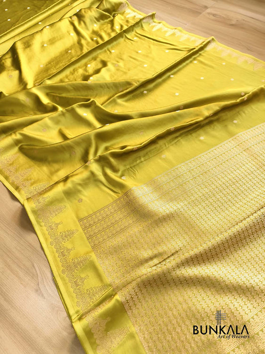 Olive Green Woven Buti Heavy Pallu Konia Border Banarasi Mashru Silk Saree