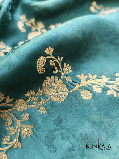 Bottle Green Floral Leheriya Vines Weaved Heavy Pallu Banarasi Mashru Silk Saree